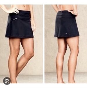 Athleta Relay Skort Black Size Small